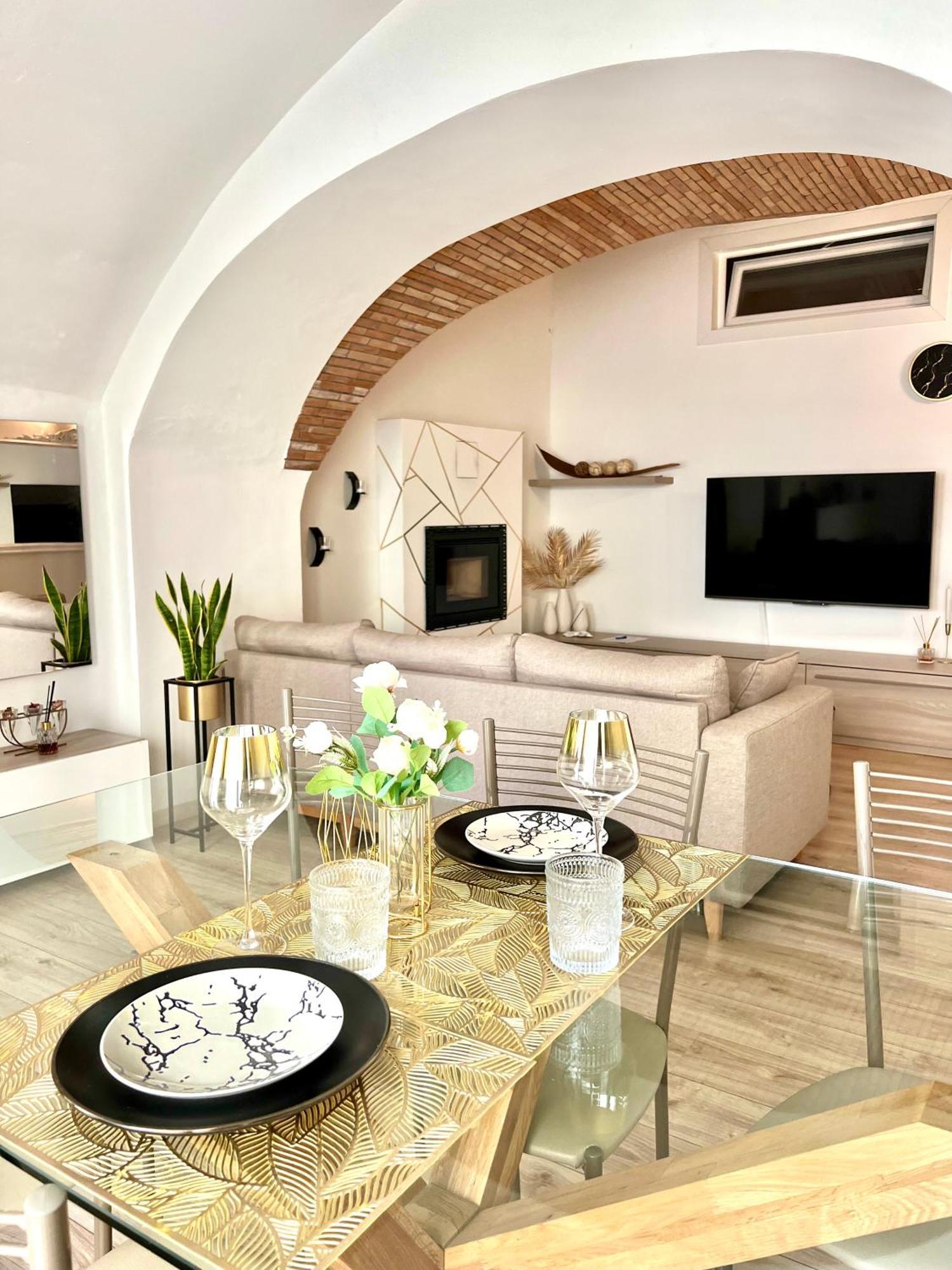 L'Arco Sul Lago • Gold Apartment Castro  Esterno foto